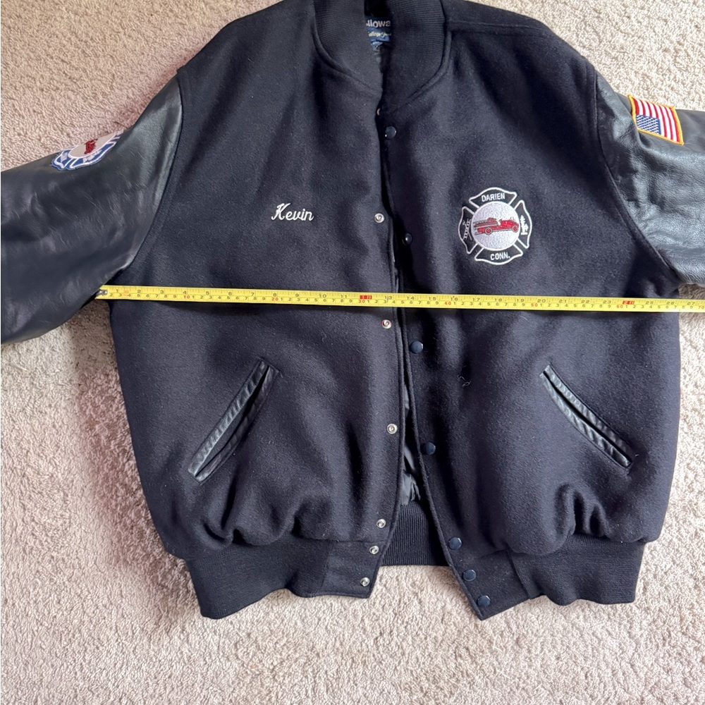Holloway jacket Darien, Connecticut Fire Department gently used size XL